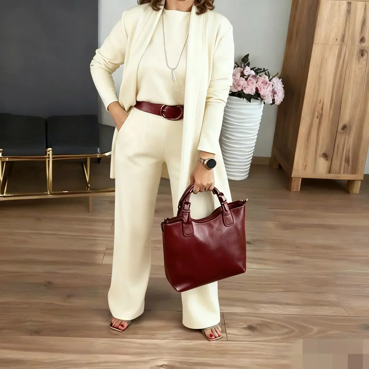 Elena – Ensemble élégant femme 3 pièces (veste, haut et pantalon)