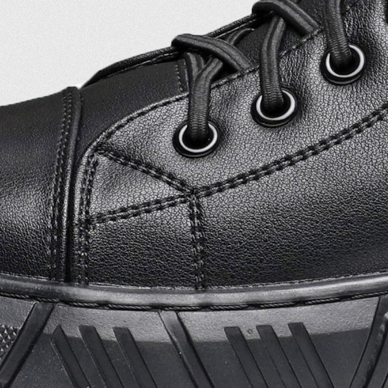 Chaussures en Cuir Modernes - Italy